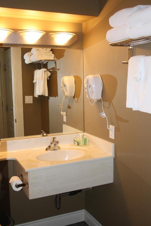 Lakeview Inns & Suites - Edson Airport West Værelse billede