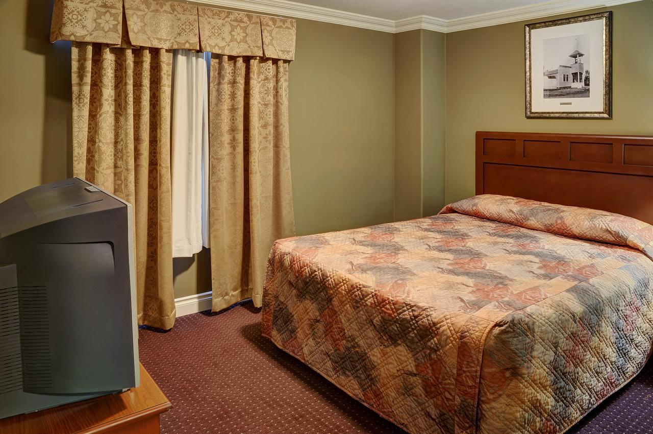 Lakeview Inns & Suites - Edson Airport West Eksteriør billede
