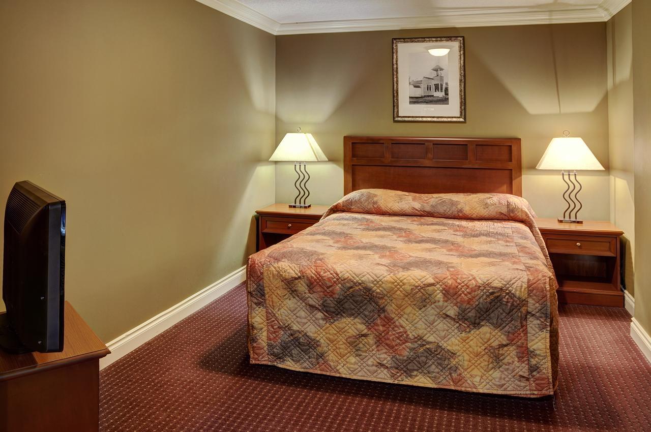Lakeview Inns & Suites - Edson Airport West Eksteriør billede